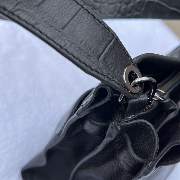 New Tahari Black Snake Embossed Leather Hand bag - Picture 3 of 12